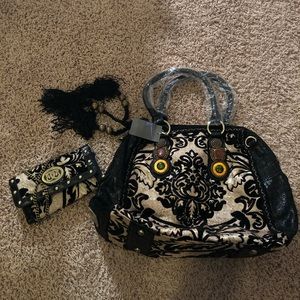 Original By Sharif Bag with clutch included!